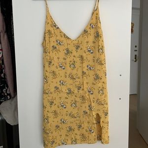 Beautiful Reformation Mini Dress!! Super cute flower prints!